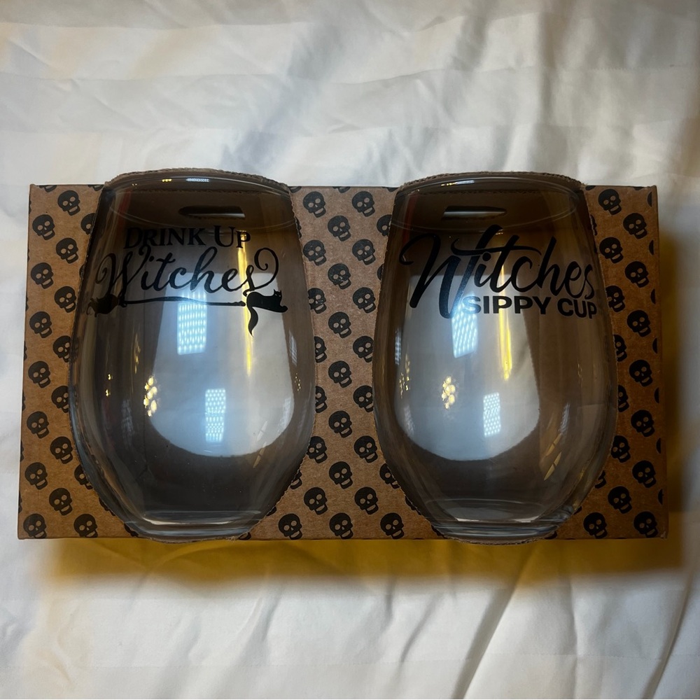 Witch Themed Wine Glasses Set Of 2 Oversized 21 Oz Stemless Halloween USA Made